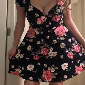 Forever 21 floral sundress 🌼